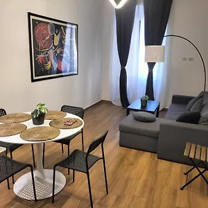 Red Roses Domus Apartament Rzym